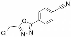 4-[5-(chloromethyl)-1,3,4-oxadiazol-2-yl]benzonitrile